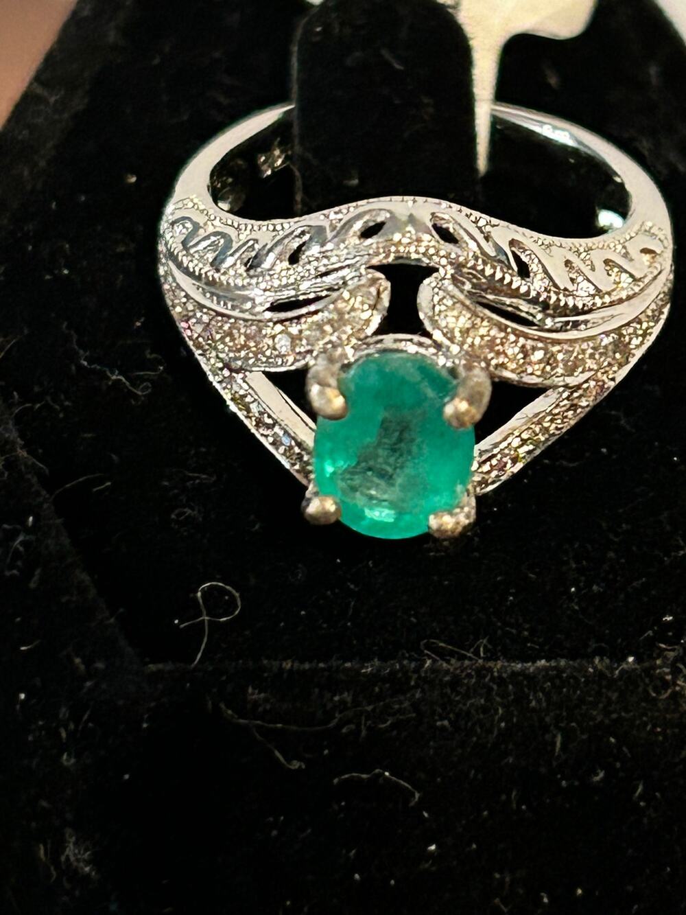925 Sterling Silver Oval Cut Emerald Diamond Halo Ring Size 5.75 NWOT